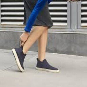 Limited Edition Rothy's The Chelsea NIGHTFALL Navy Blue booties SIZE: 11 NWOB